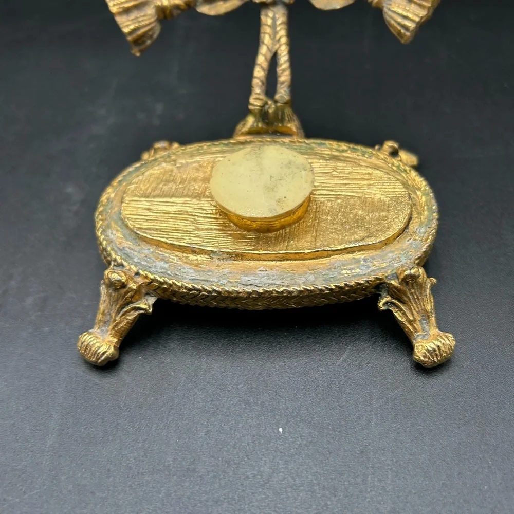 Hollywood regency Elegant Gold and White Decorative soap or trinket Dish